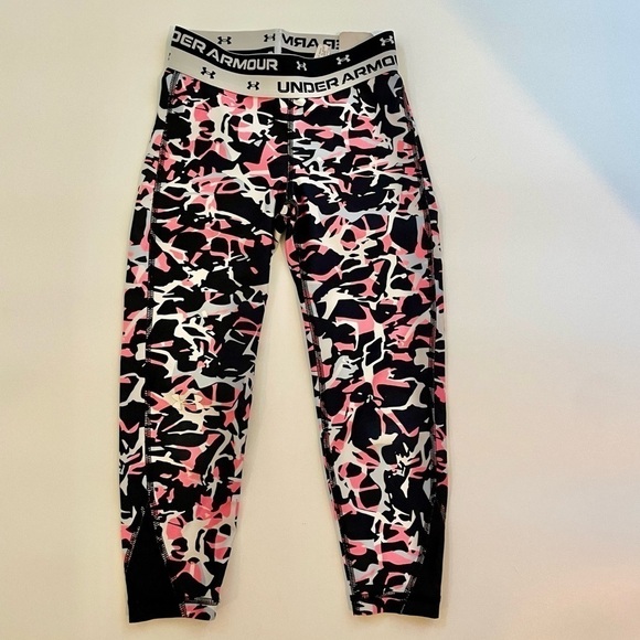 Under Armour Other - Under Armour girls Hear Gear Splatter Paint Athletic Leggings